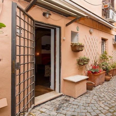 Independent With Garden Heart Of Trastevere John Cabot Rome Bagian luar foto