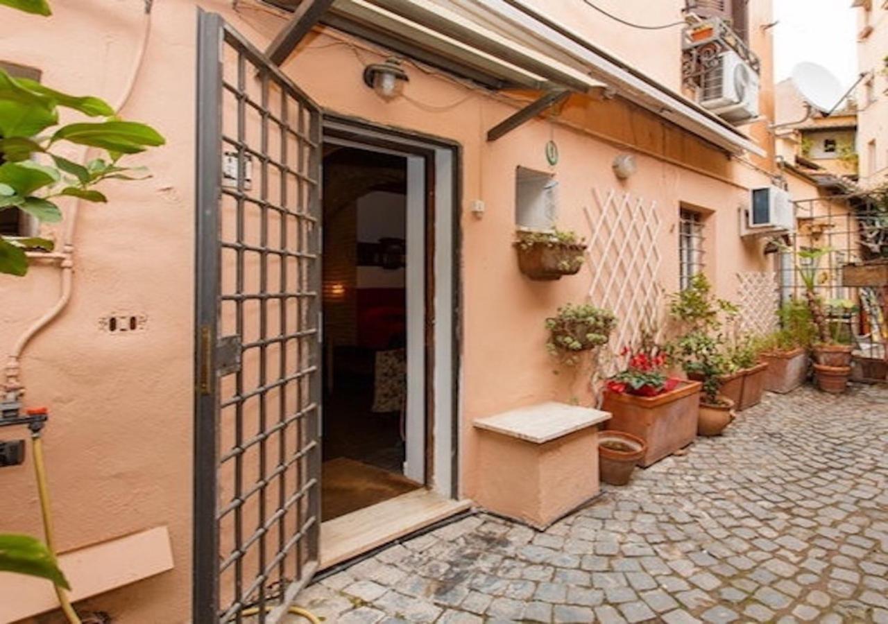 Independent With Garden Heart Of Trastevere John Cabot Rome Bagian luar foto